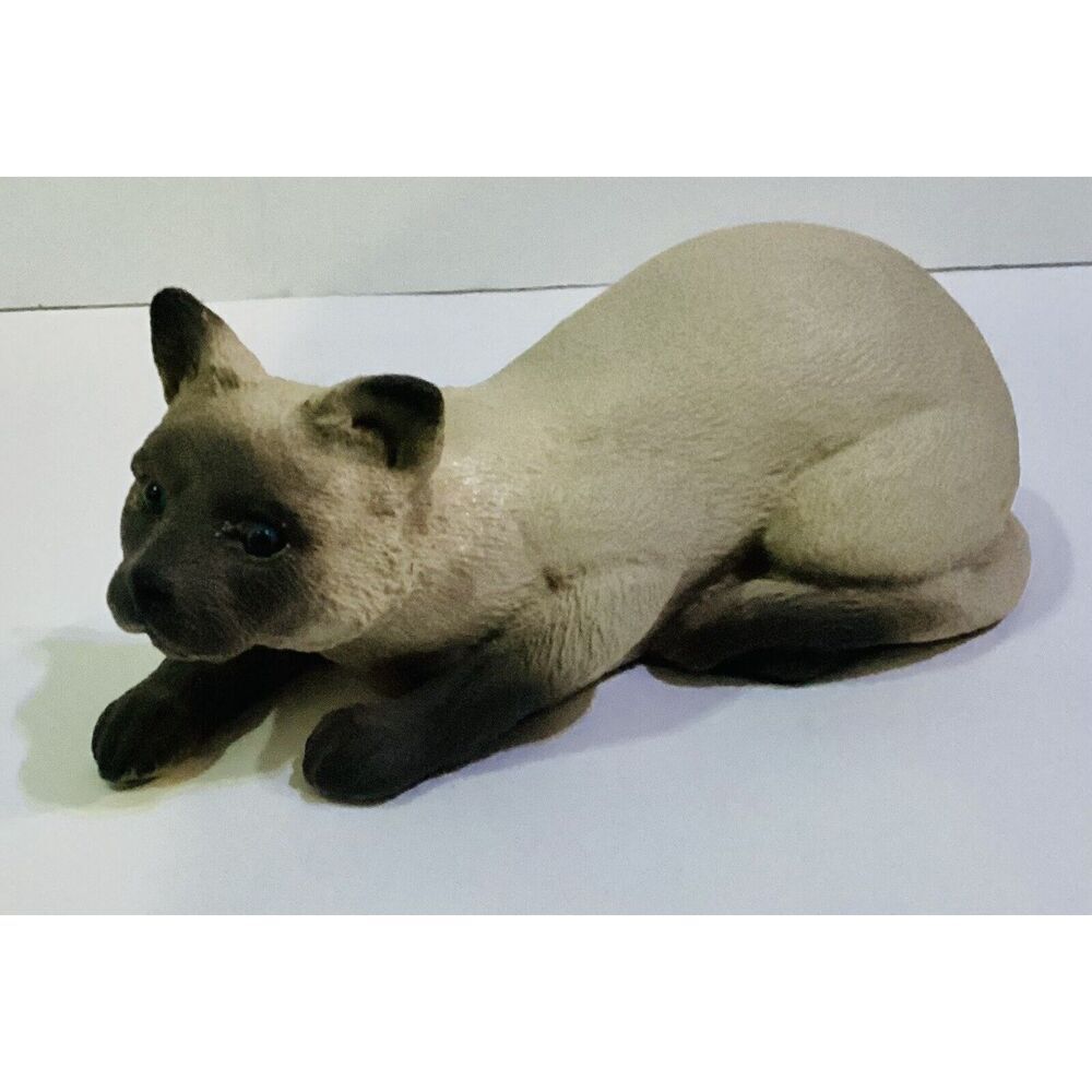 Siamese Cat Universal Statuary Crouching Blue Glass Eyes 1992 Vintage USA